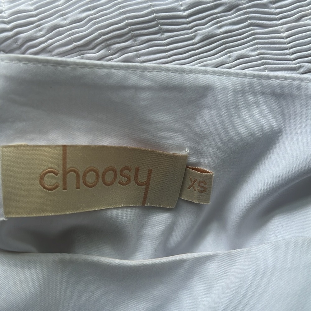 Choosy Charlotte Smocked Cropped Shirt - Picture 10 of 12